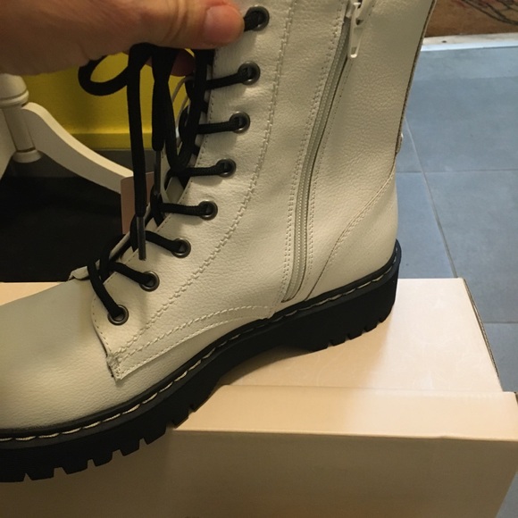 🤍Sincerely Jules White Womens Combat Booths🥾 - Picture 6 of 15